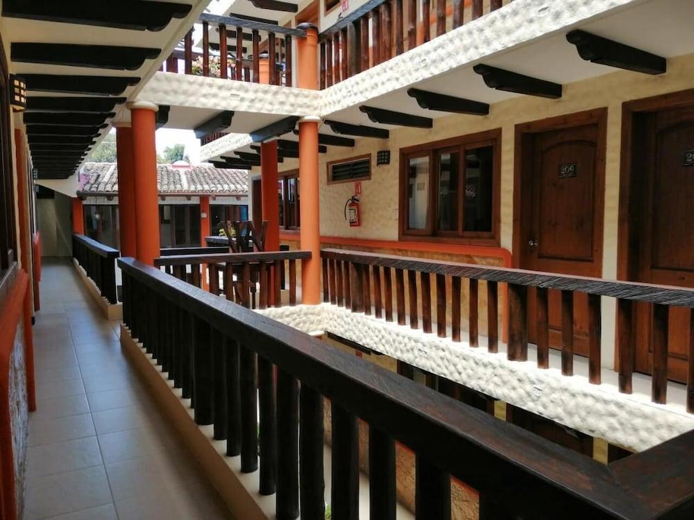 Guest house Casa De Arcangeles 4*