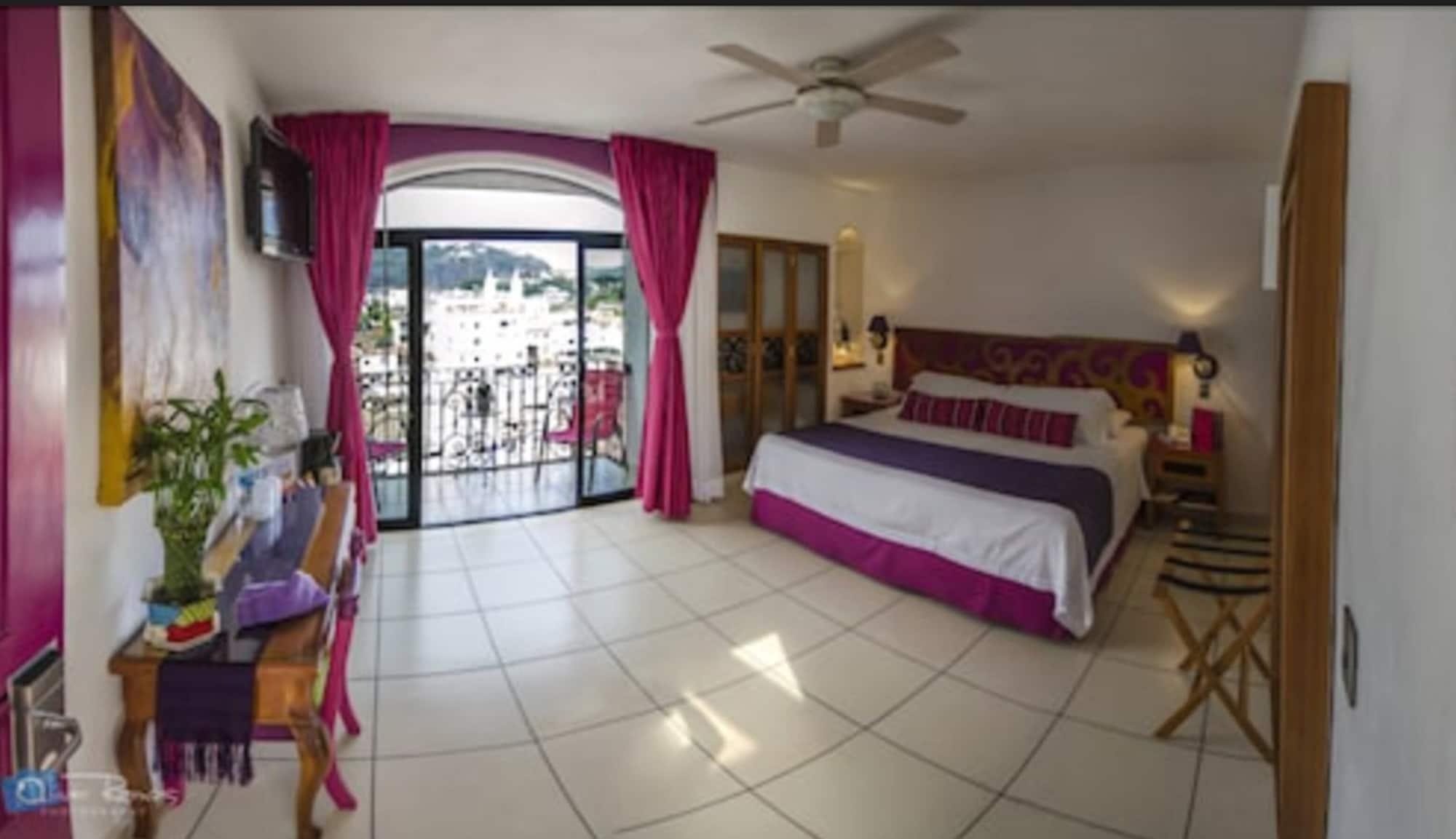 Hotel Boutique Pueblo Lindo 4*