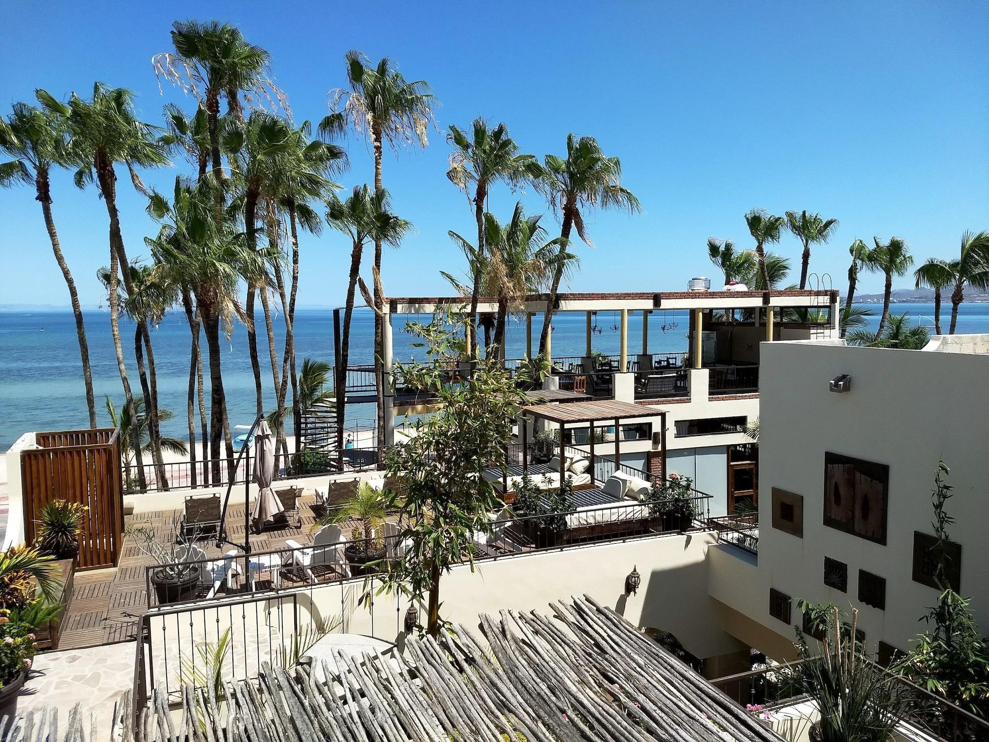 Bed & Breakfast De Flores La Paz