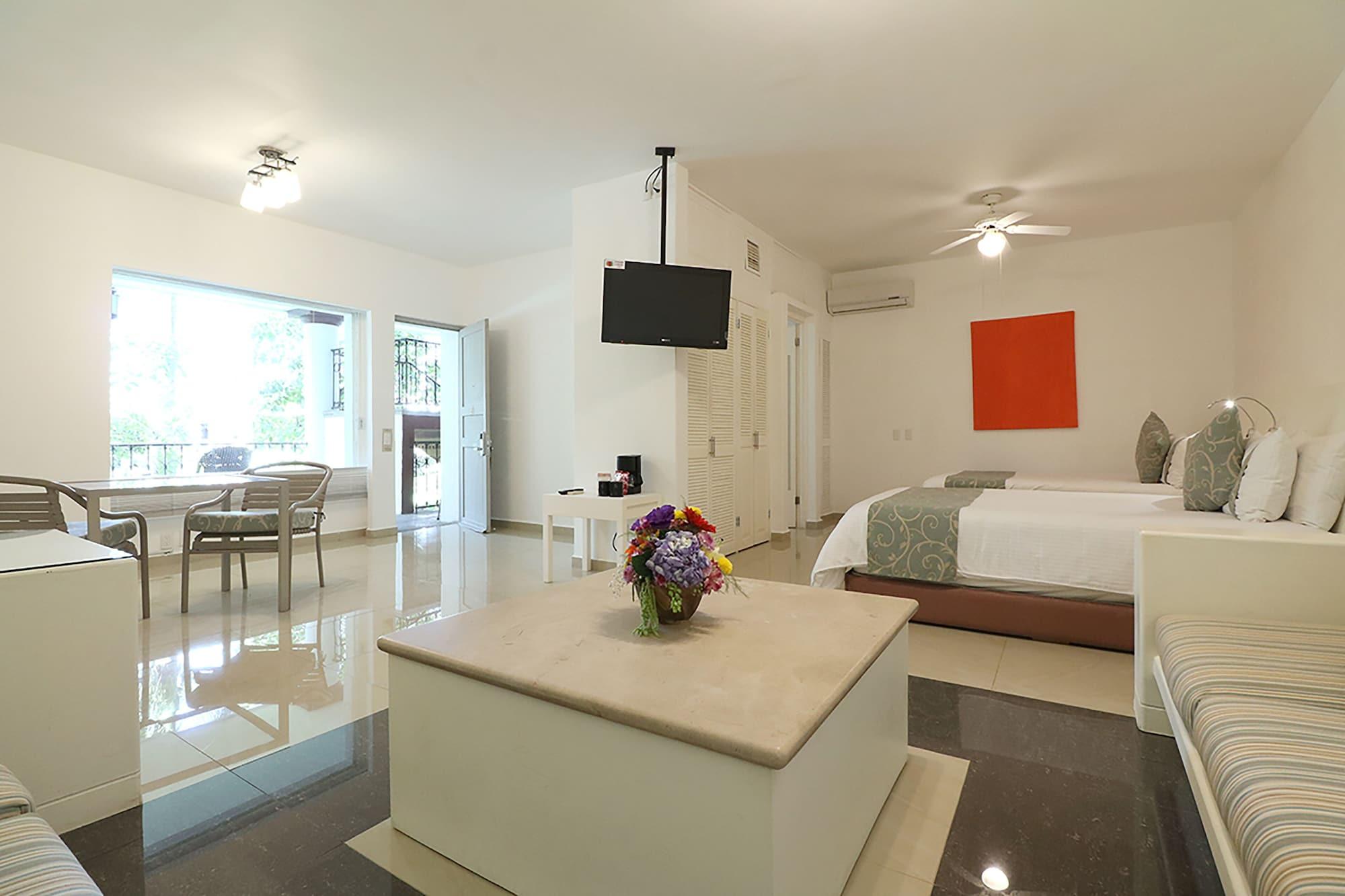 Mision Grand Hotel 4*