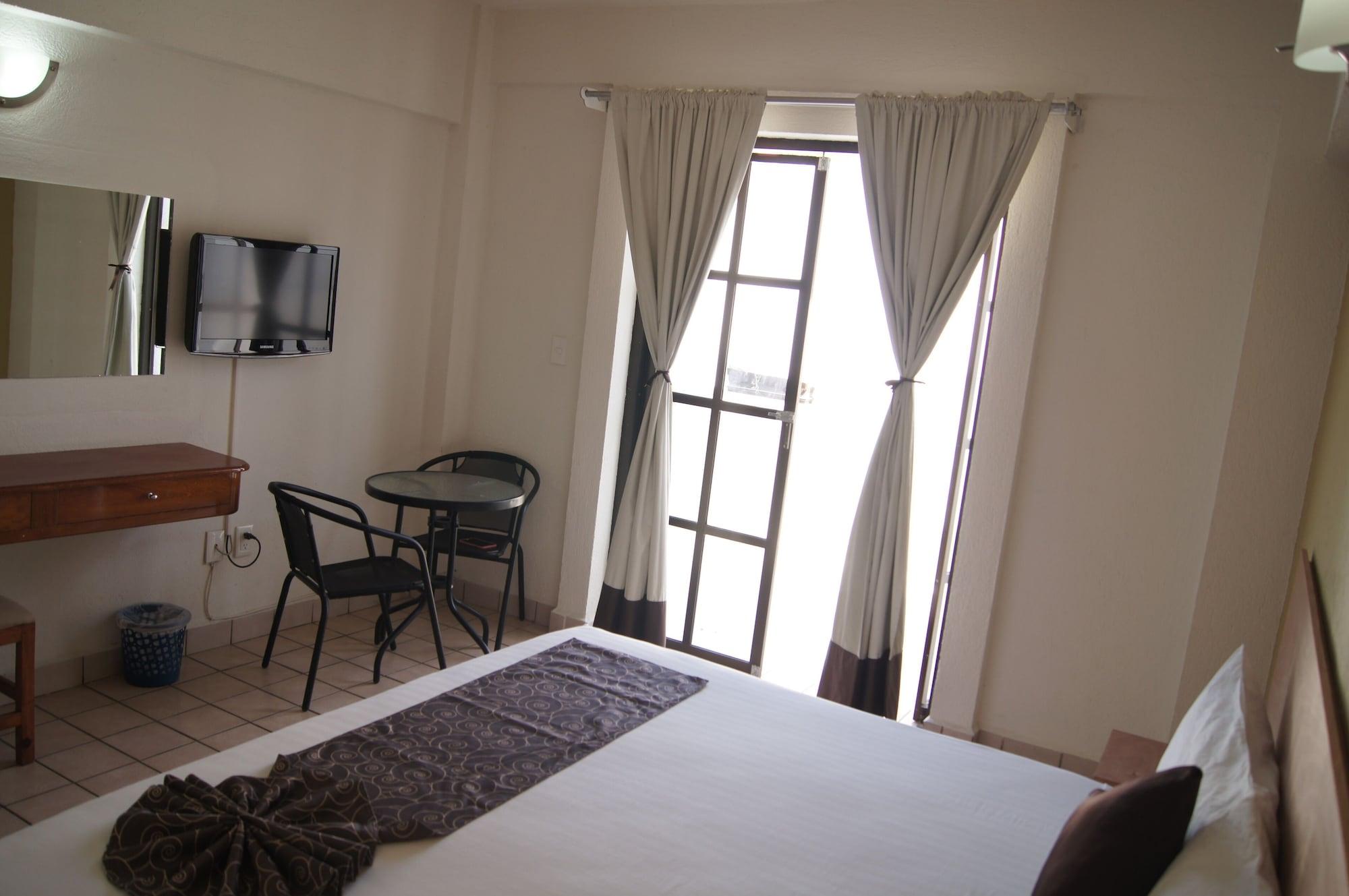Am Amakal & Park Santa Cruz Huatulco