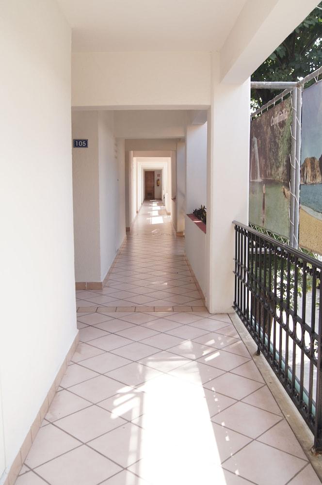 Am Amakal & Park Santa Cruz Huatulco