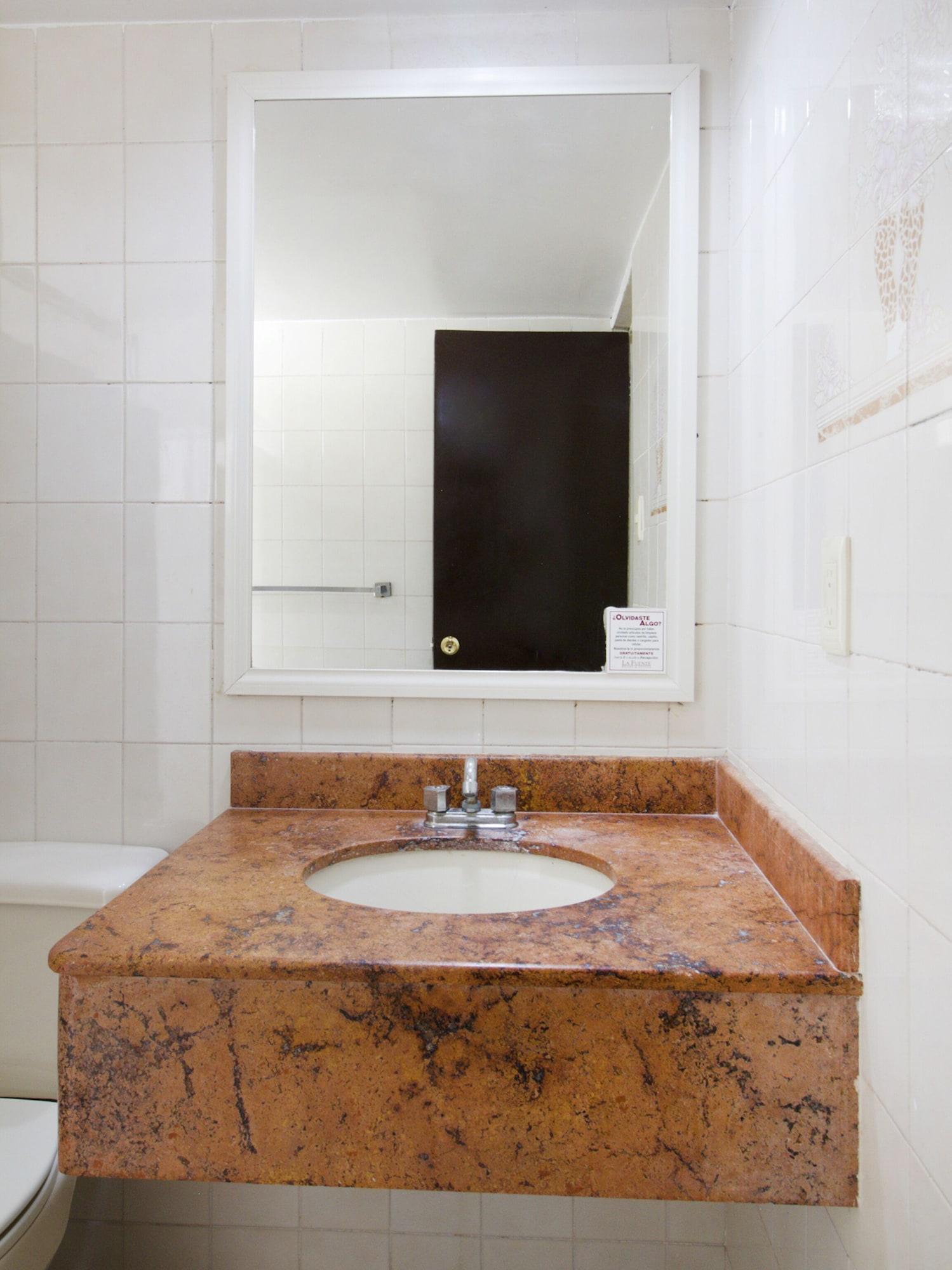 La Fuente, Hotel Saltillo