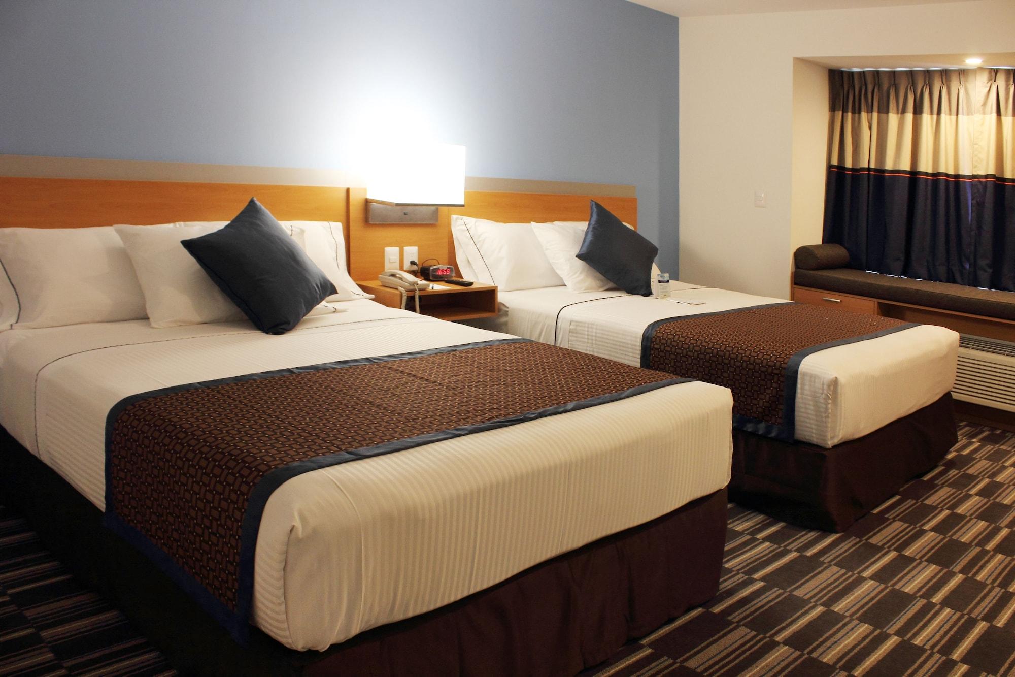 Microtel & By Wyndham Hotel 3*