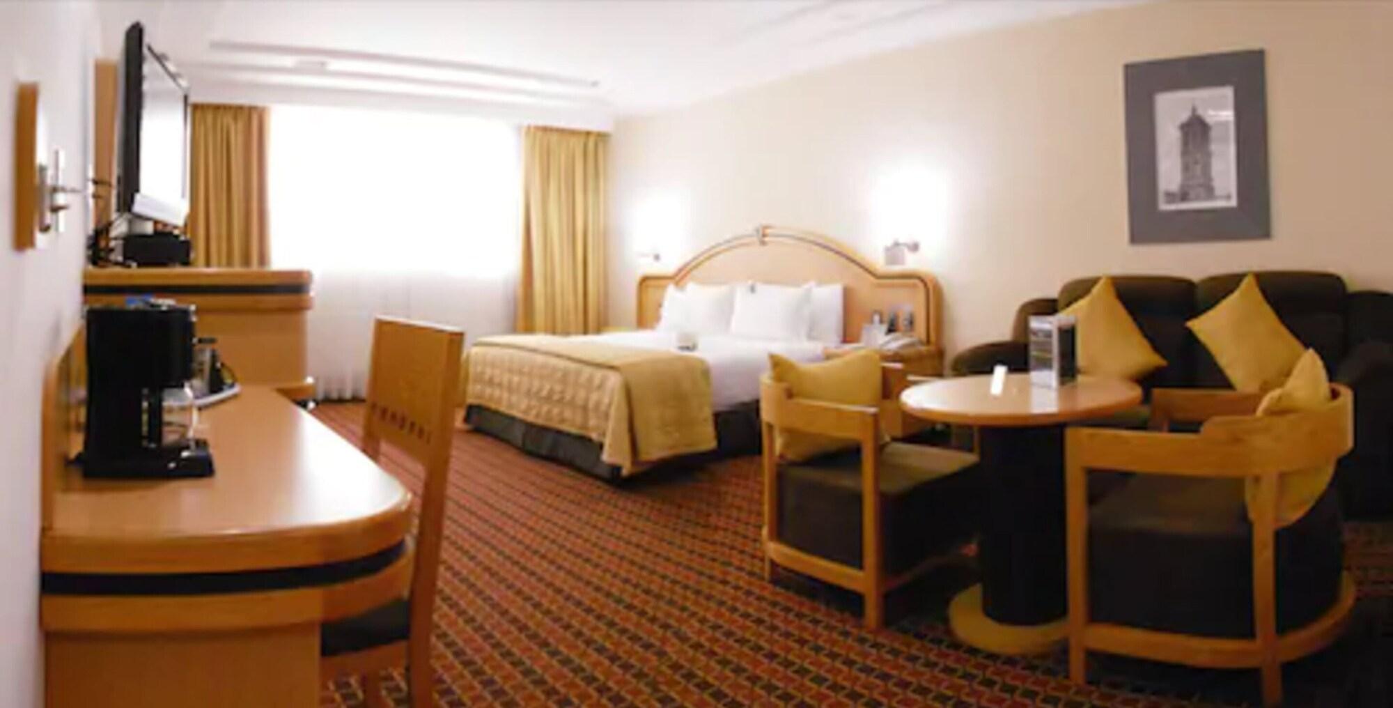 Hotel La Muralla & Toluca
