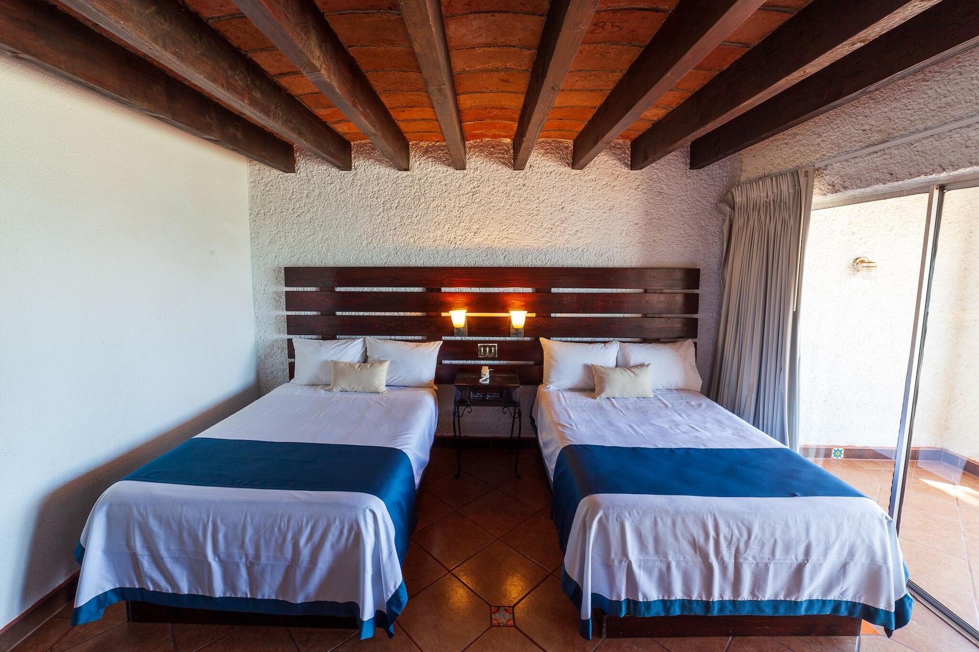 Resort Rocas &