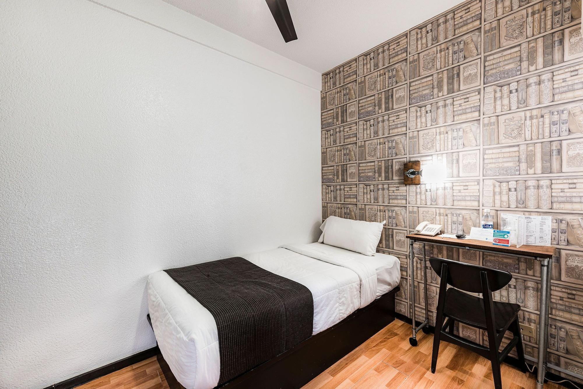 Hi Impala Hotel 3*