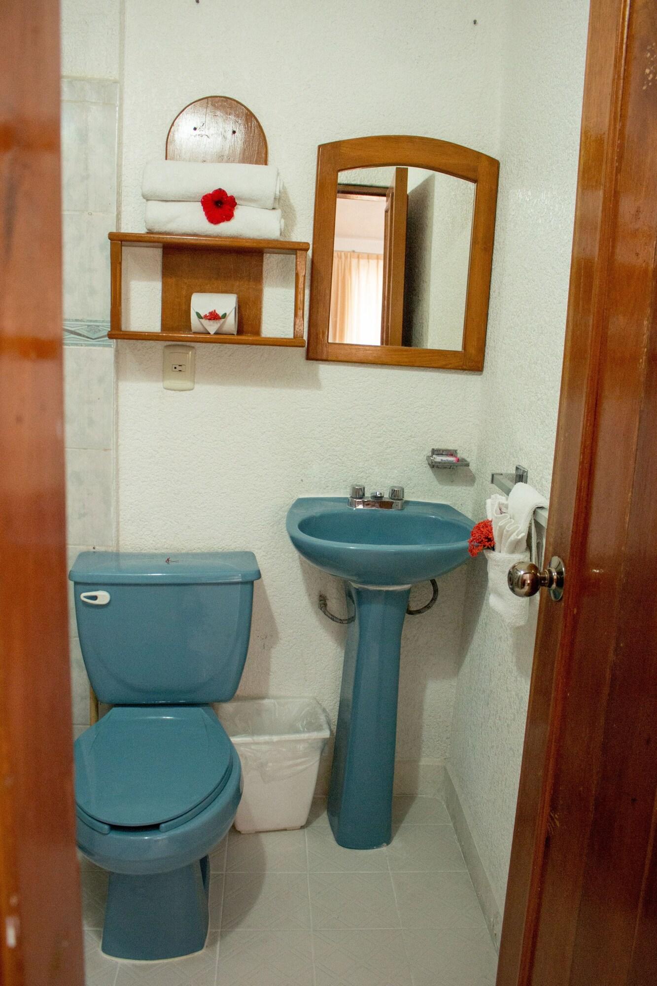 Mercedes Hotel Zihuatanejo