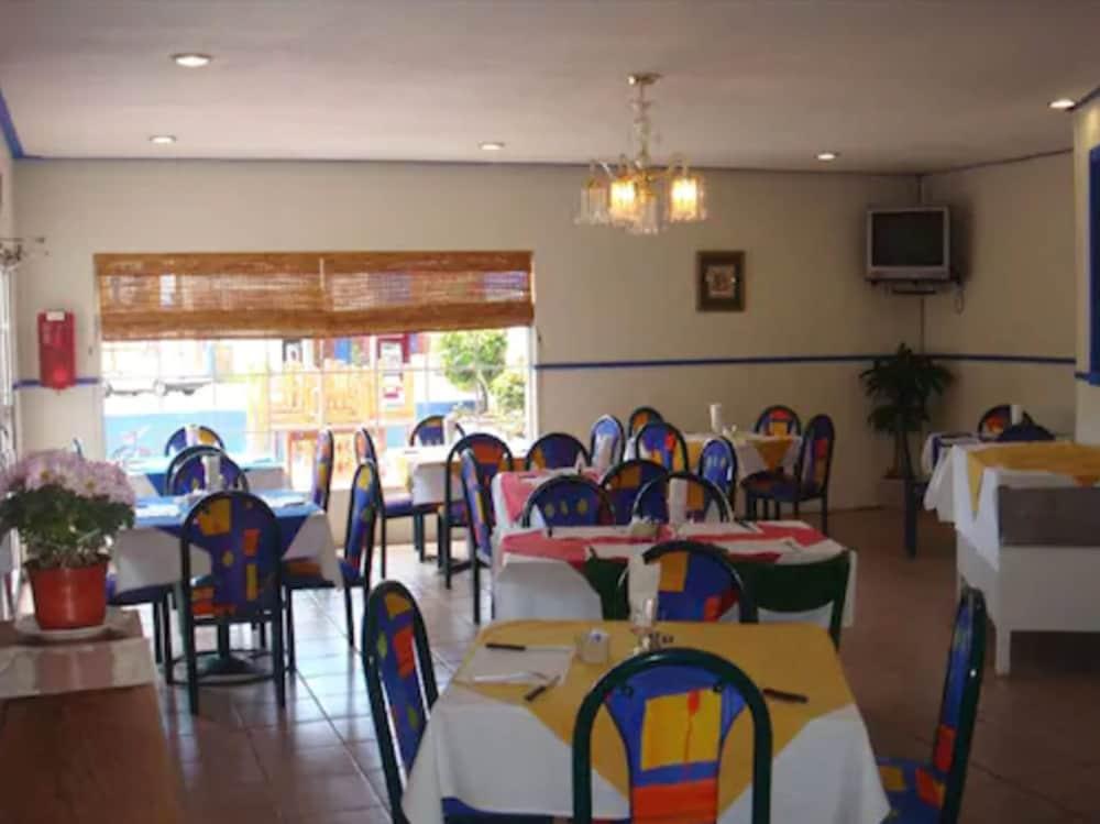 Inn Pueblito