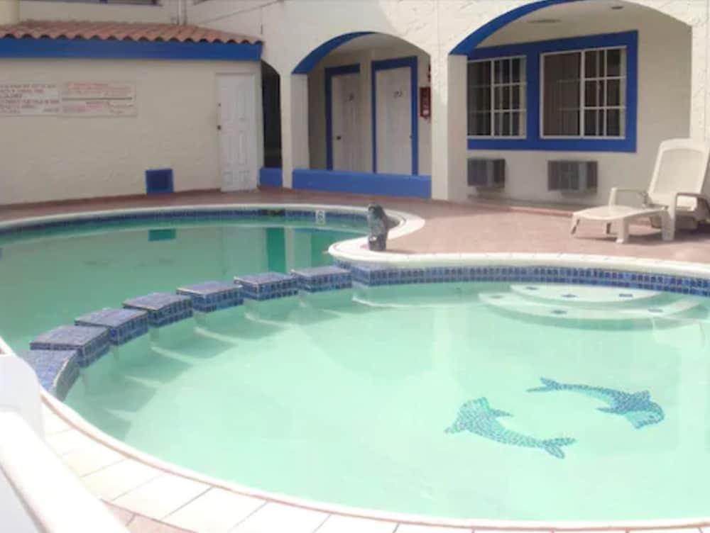 Pueblito Inn Rosarito