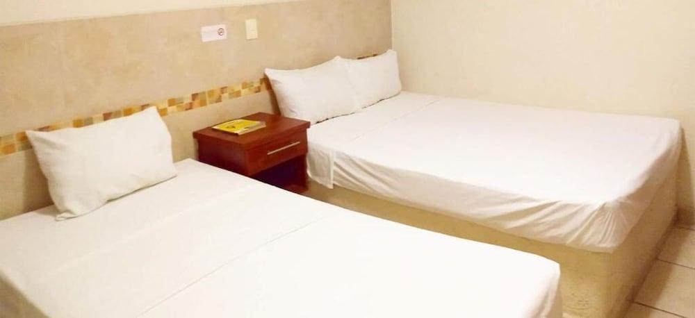 Hotel Guiva Huatulco 3*