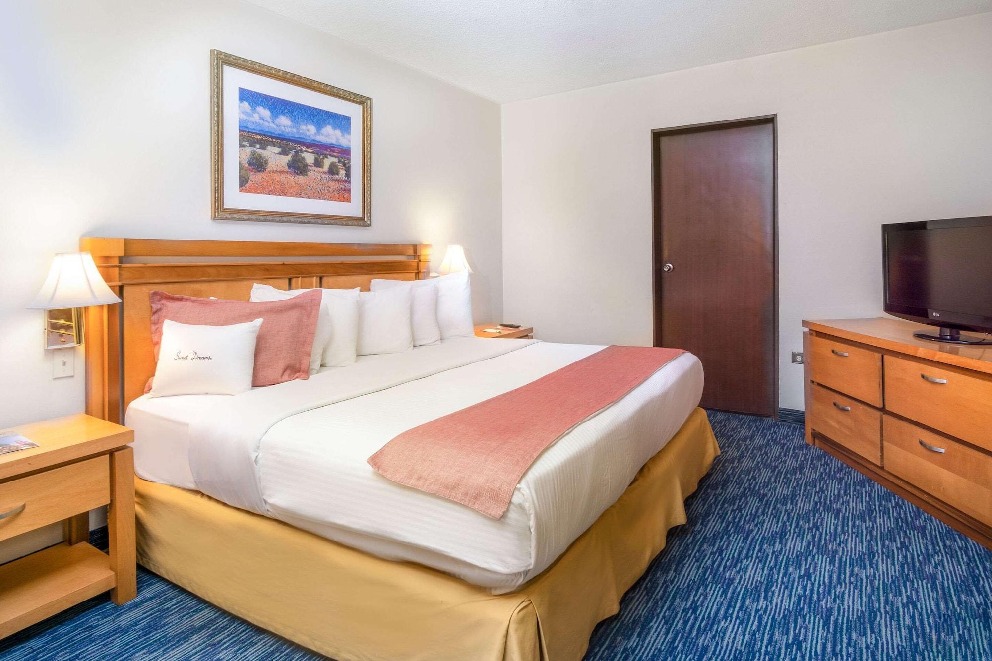 Quality & Eurotel Hotel
