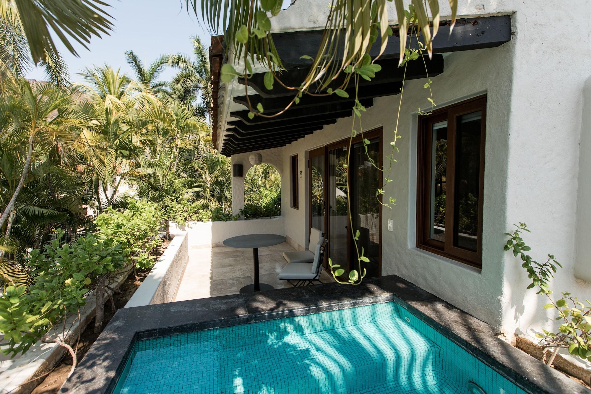 Hotel Thompson Zihuatanejo, A Resort, By Hyatt 5*