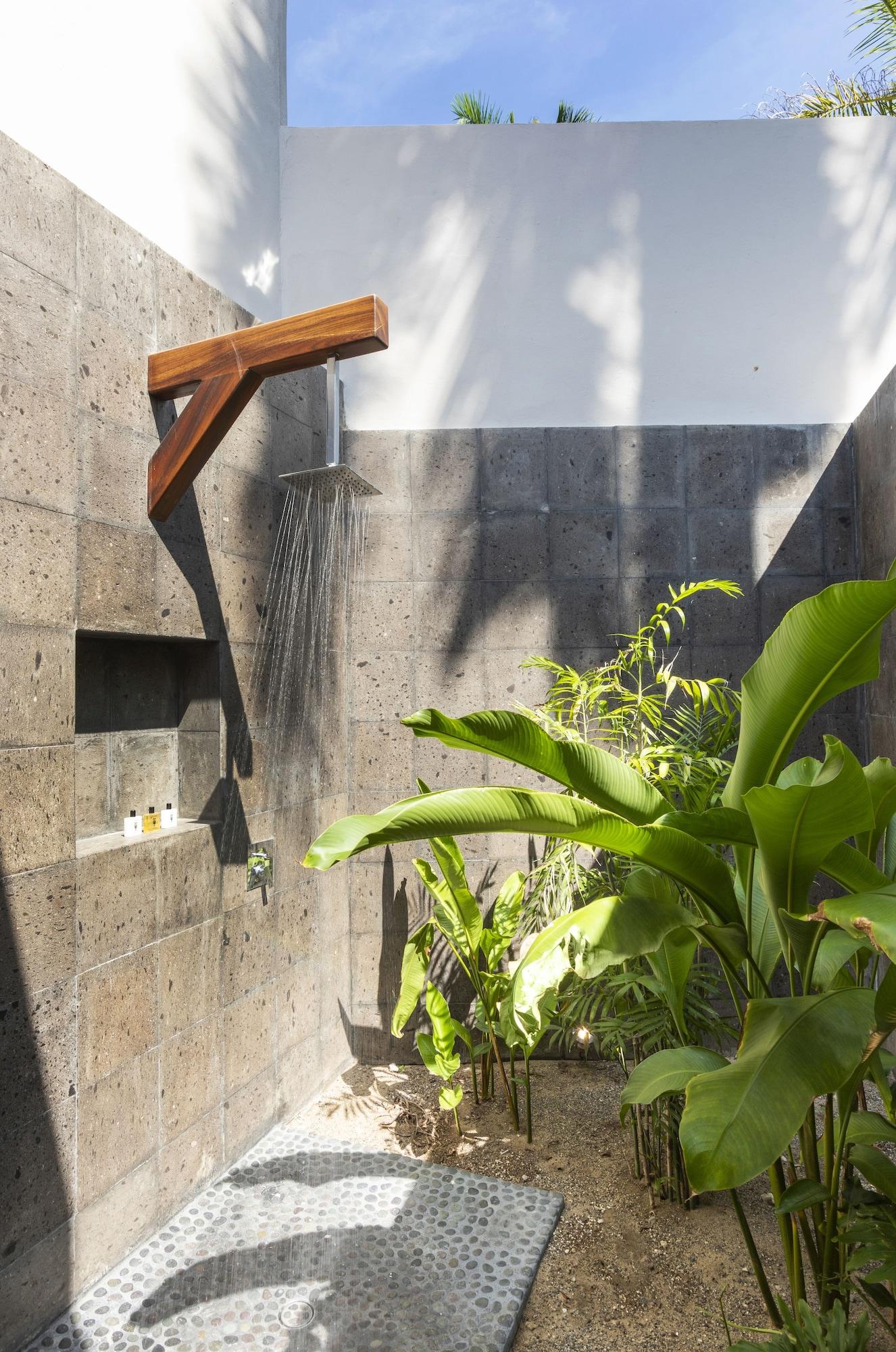 Hotel Thompson Zihuatanejo, A Resort, By Hyatt Zihuatanejo