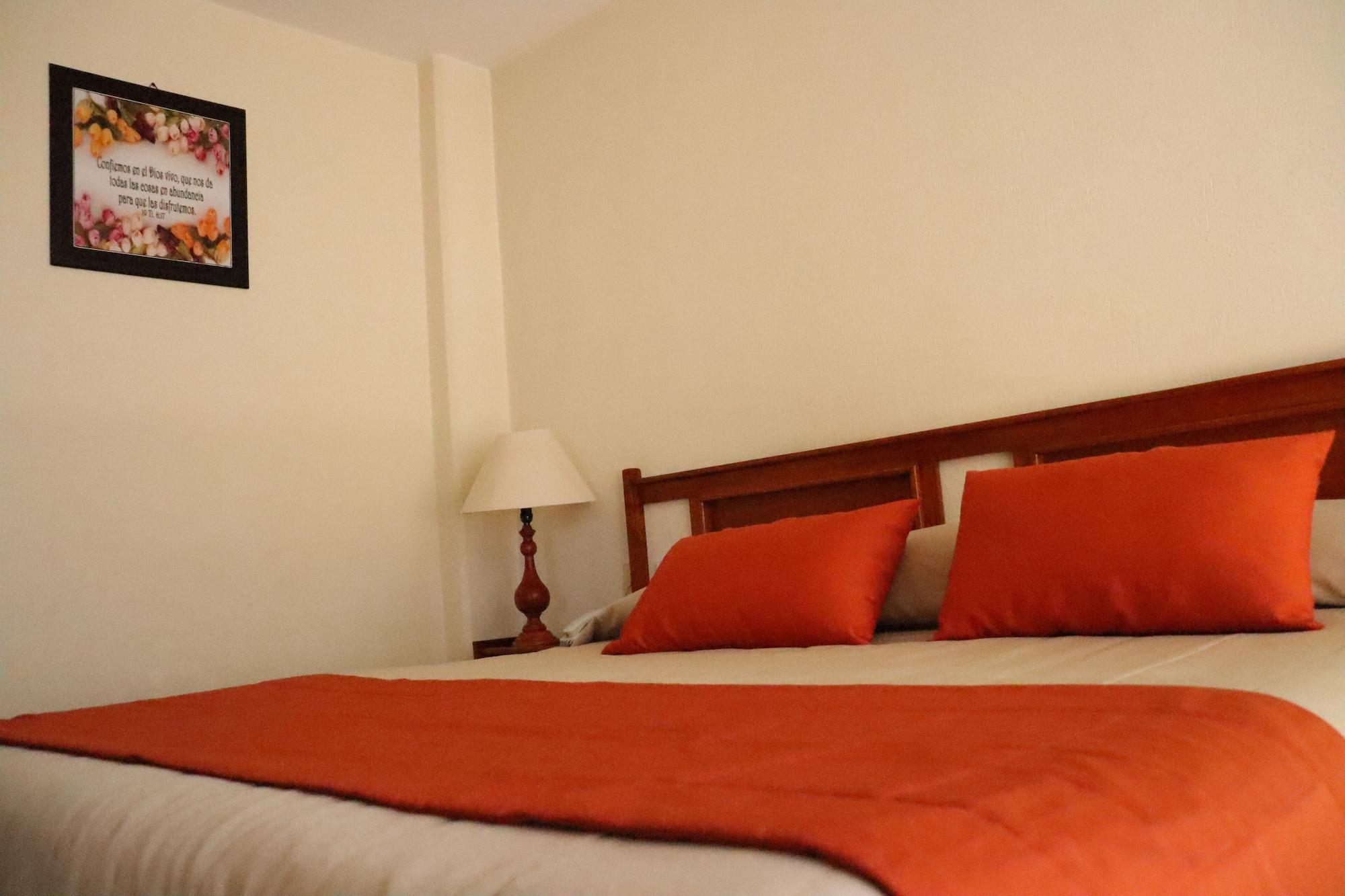 Senorial Hotel 4*