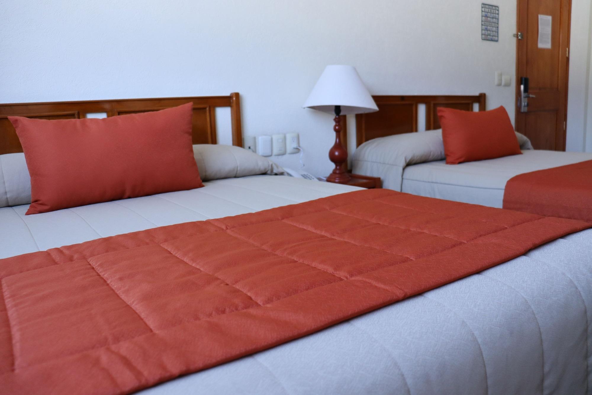 Hotel Senorial 4*