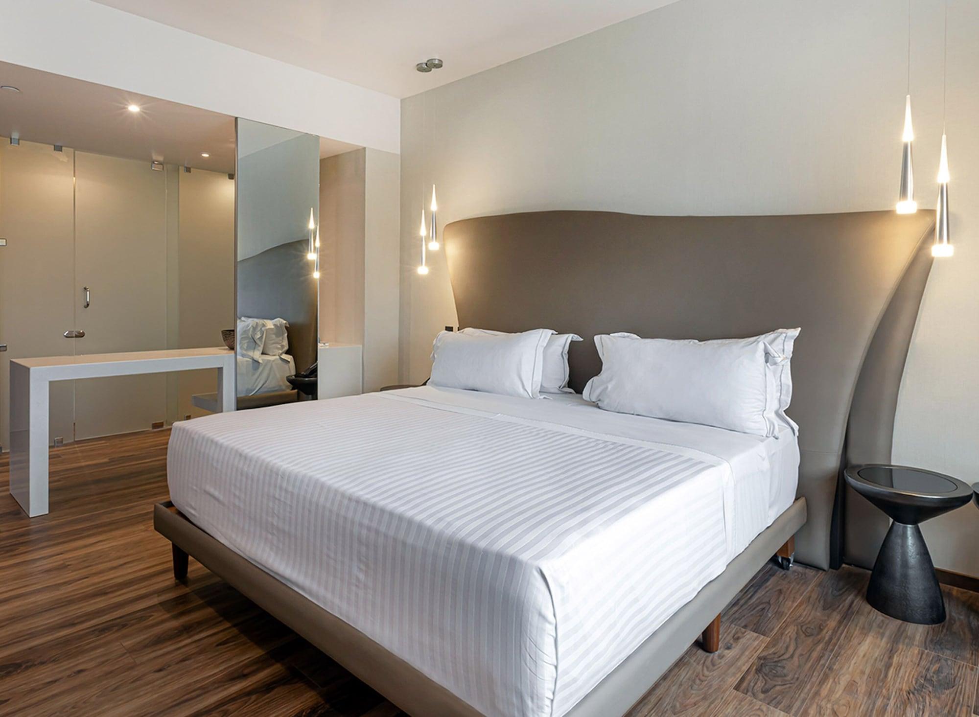 Hotel Real Del Rio 4*