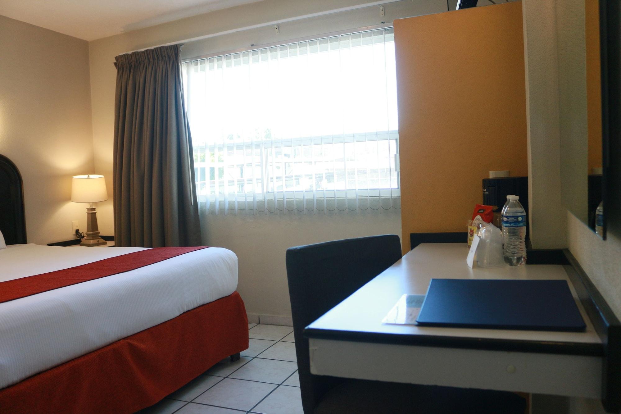 Howard Johnson By Wyndham Guanajuato Avenida Hotel