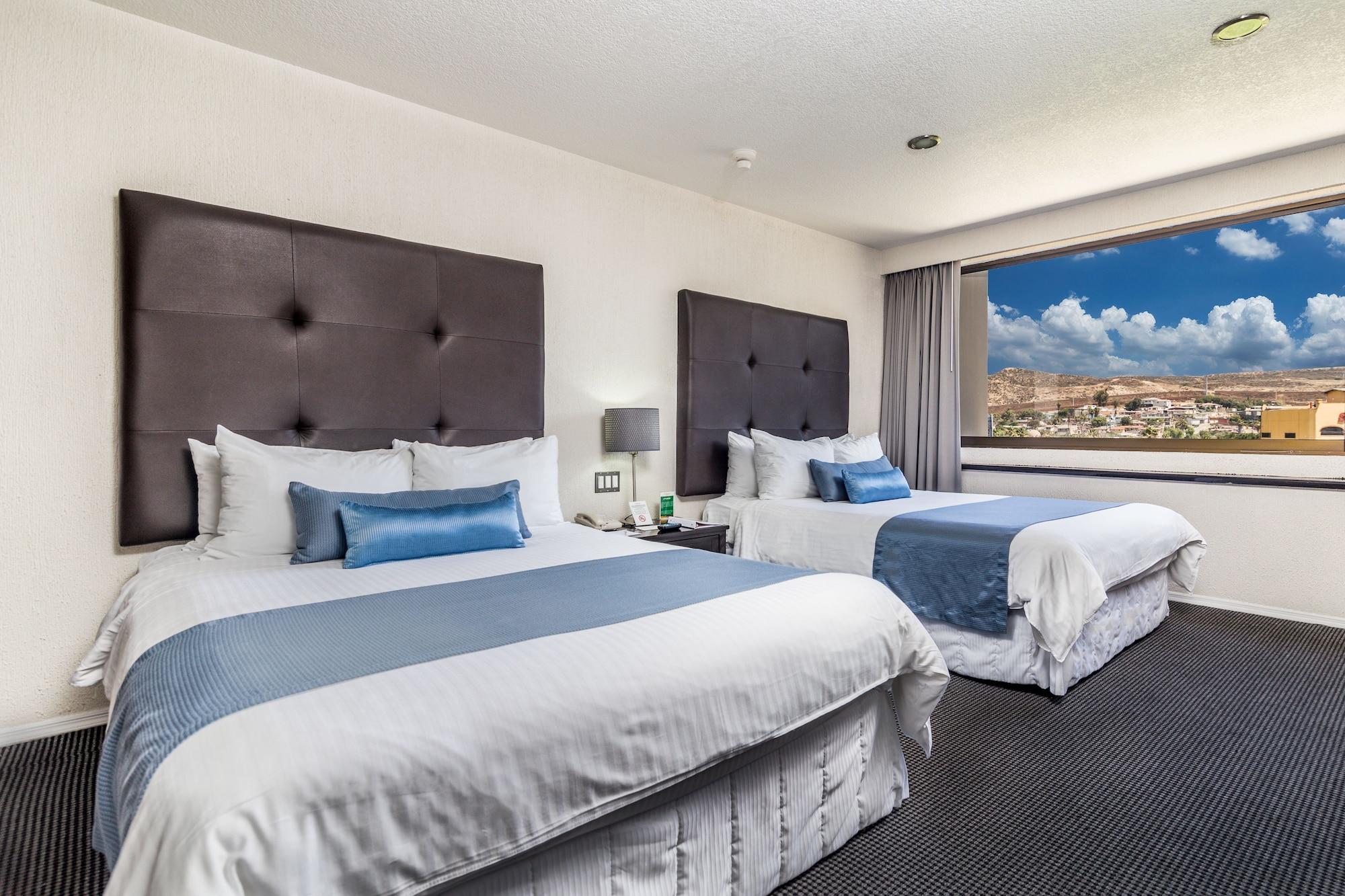 Hotel Pueblo Amigo Plaza Y Casino 4*