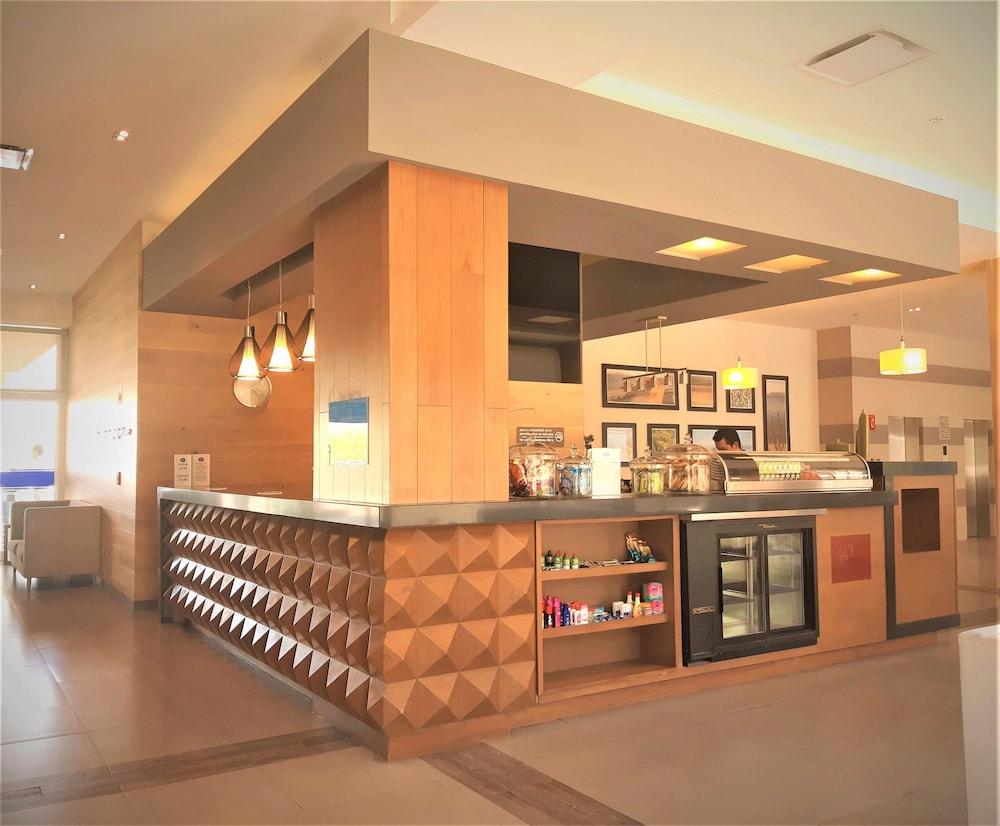 Hampton By Hilton Hotel