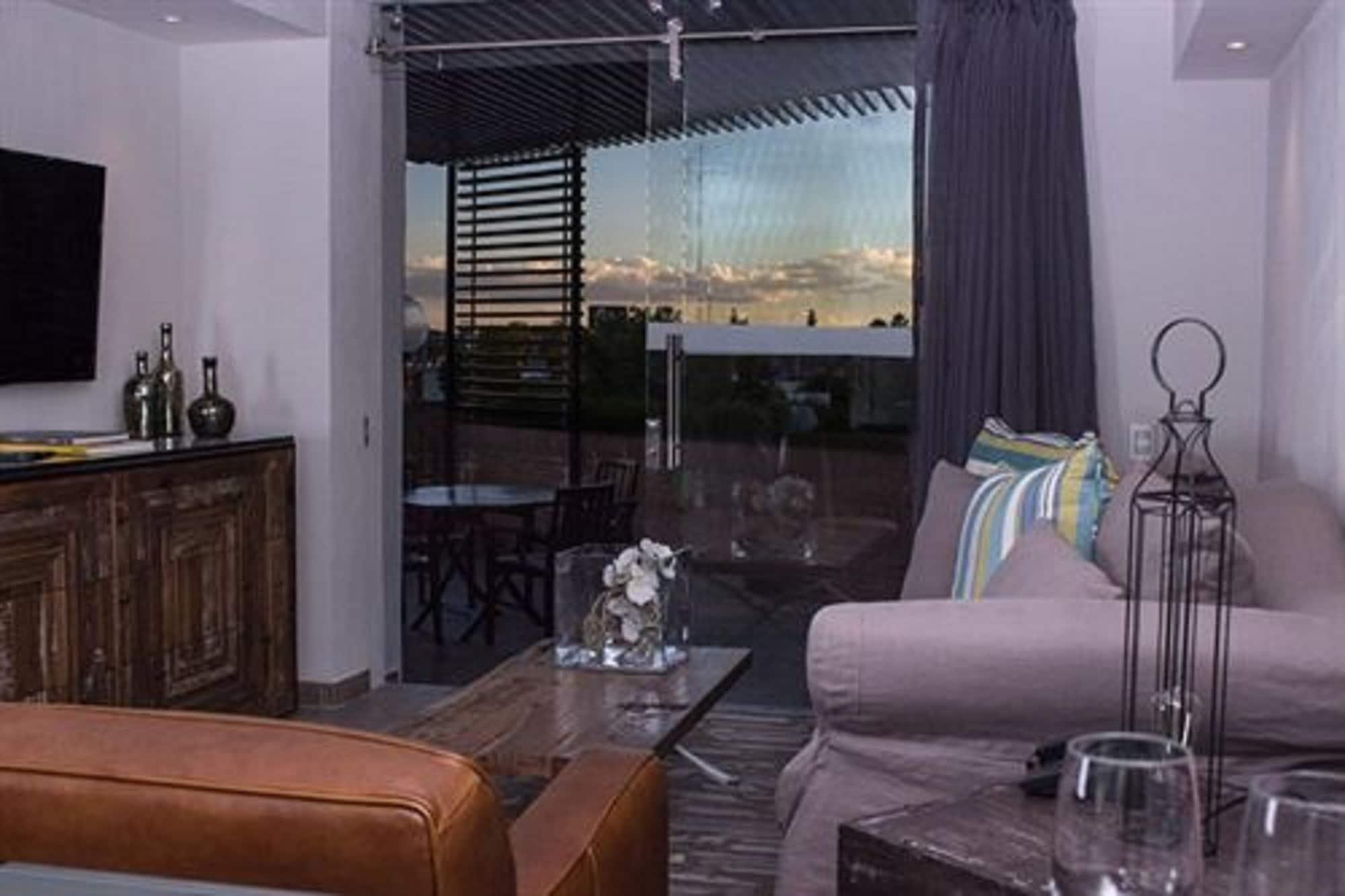 Nehotel Nueva Hotel