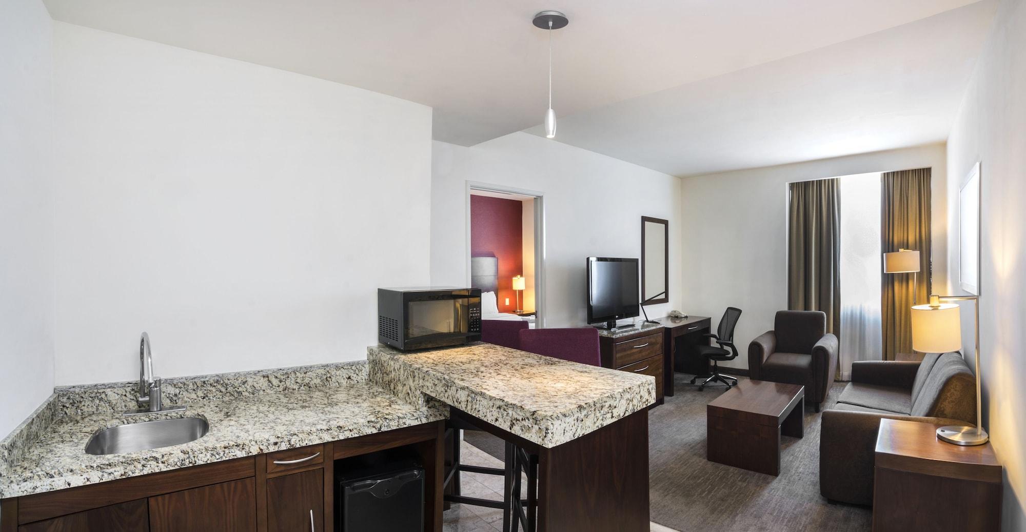 Hilton Garden 3*