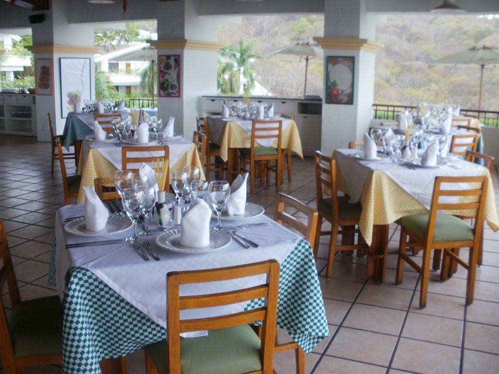 Resort Park Royal Huatulco 4*