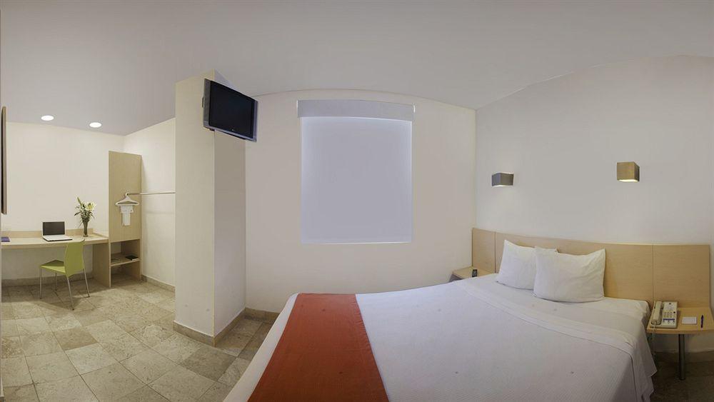 One Forum 3* Coatzacoalcos