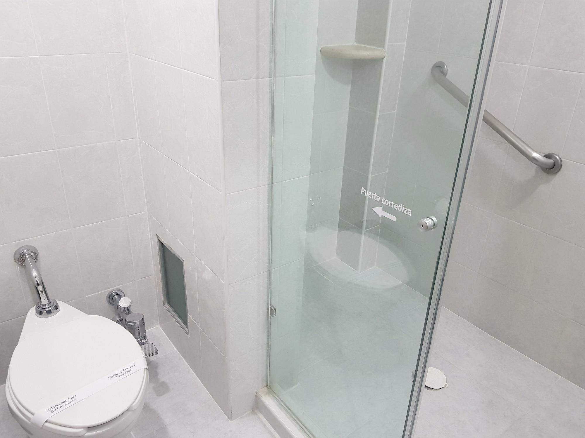 Ciros Hotel 4*