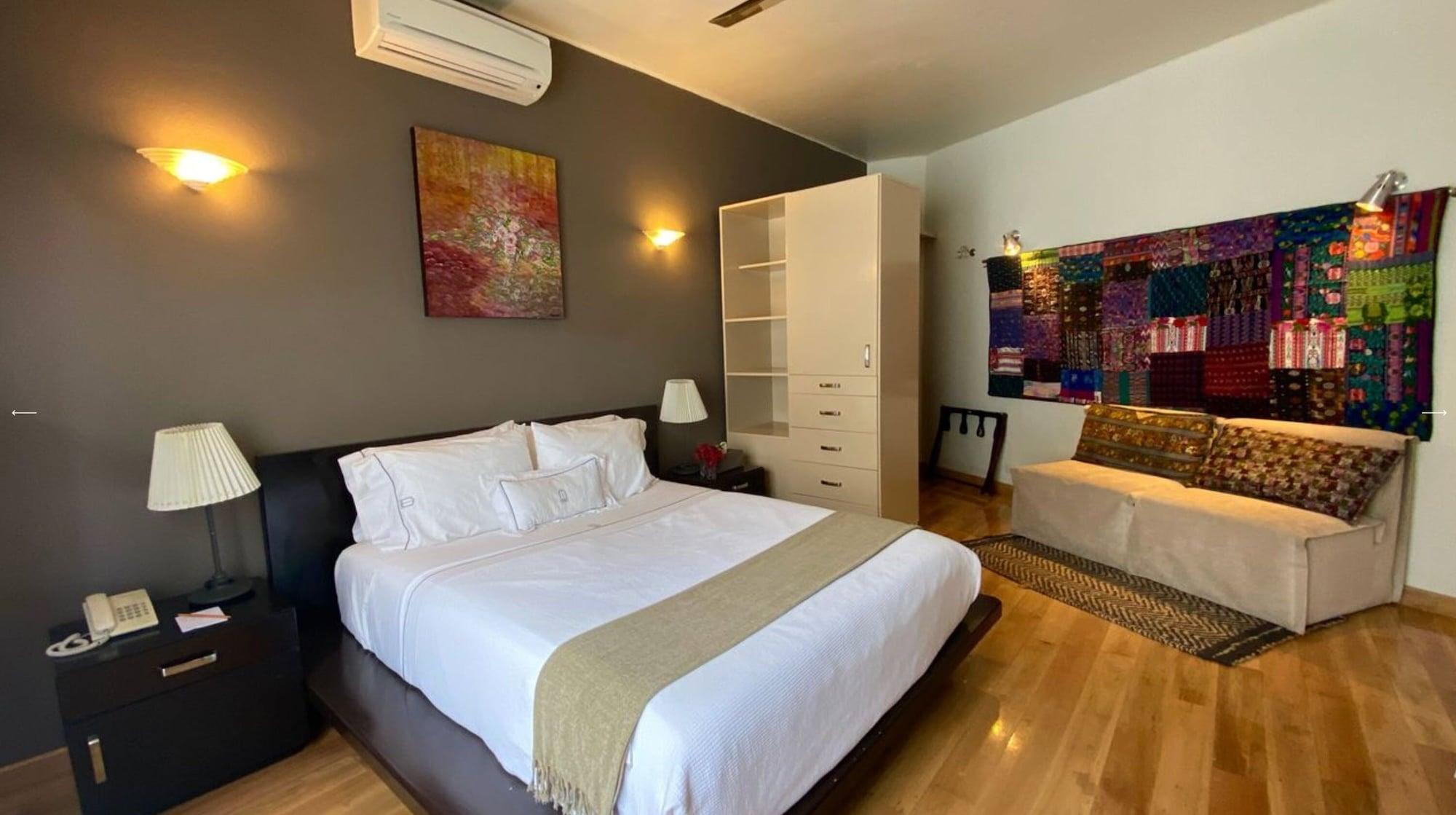 Hotel Condesa 4*