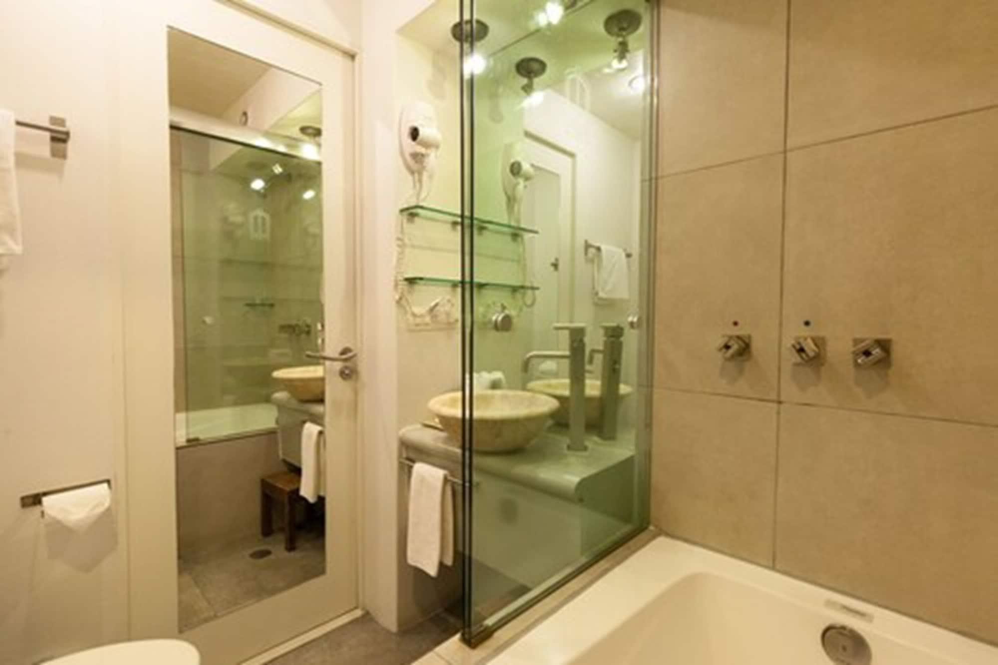 Hotel Condesa 4*