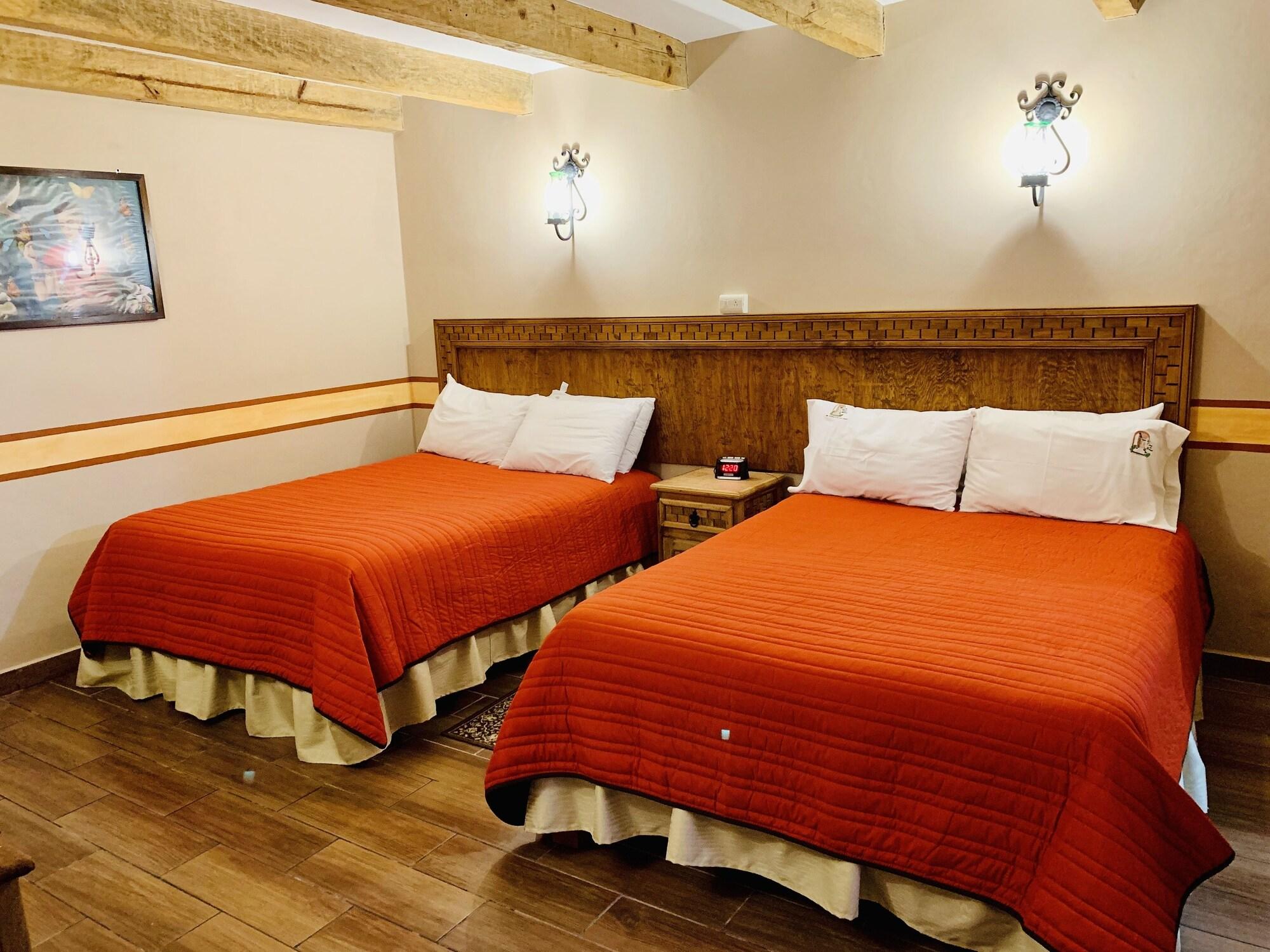 La Casa De Mama Hotel 3*