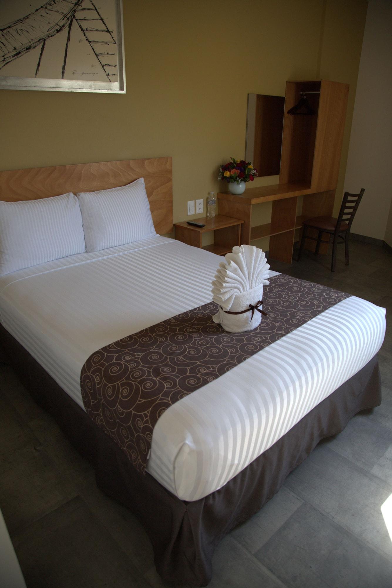 Am Y Plaza Hotel 3*