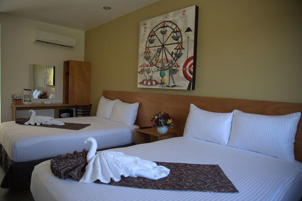 Am Y Plaza Hotel