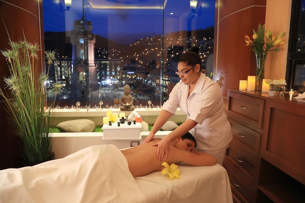 Emily 4* Pachuca