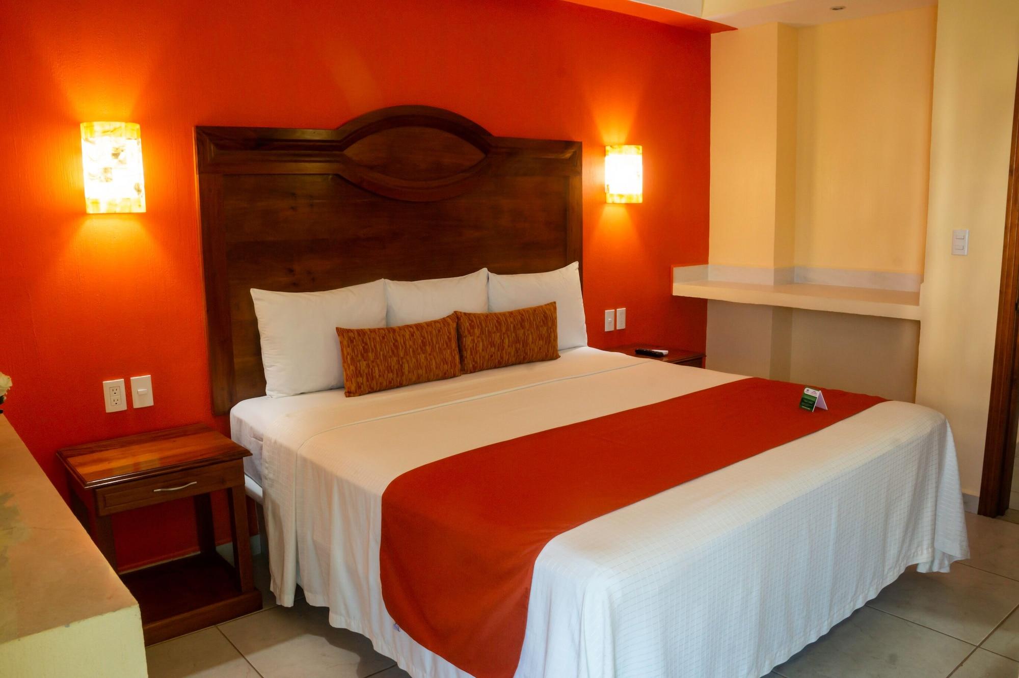 Casa Danna Huatulco Hotel