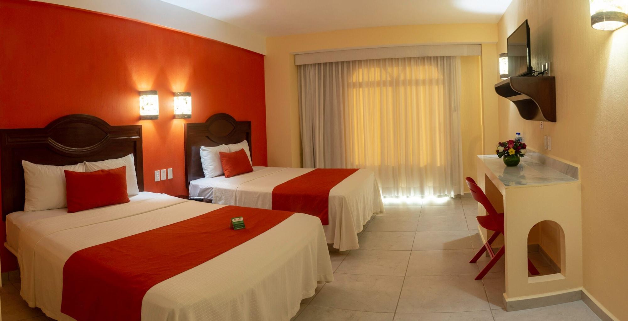 Casa Danna Huatulco Hotel 3*