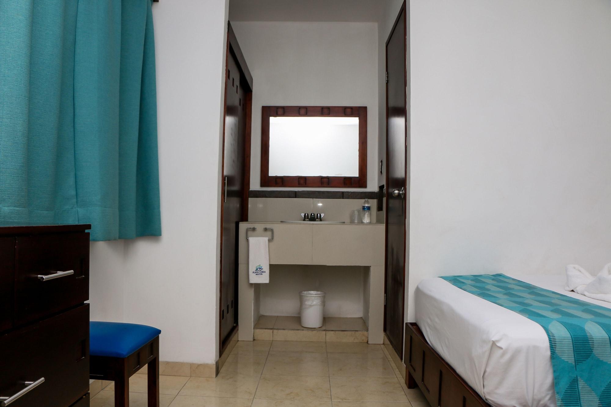 Playa Linda Hotel 3*