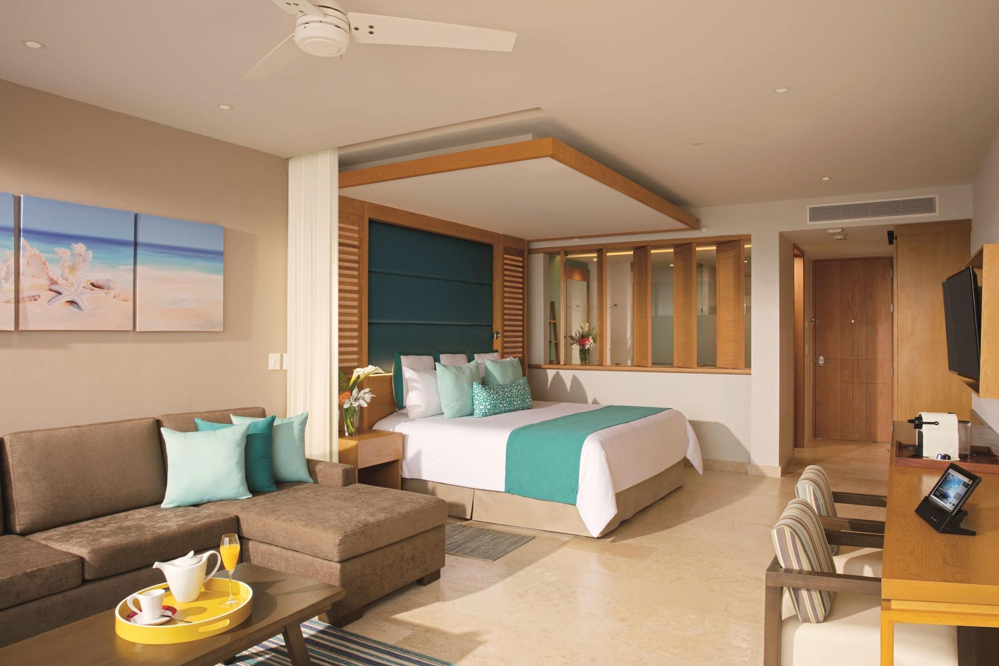 Resort Dreams Playa Mujeres Golf & Spa Resort 5*