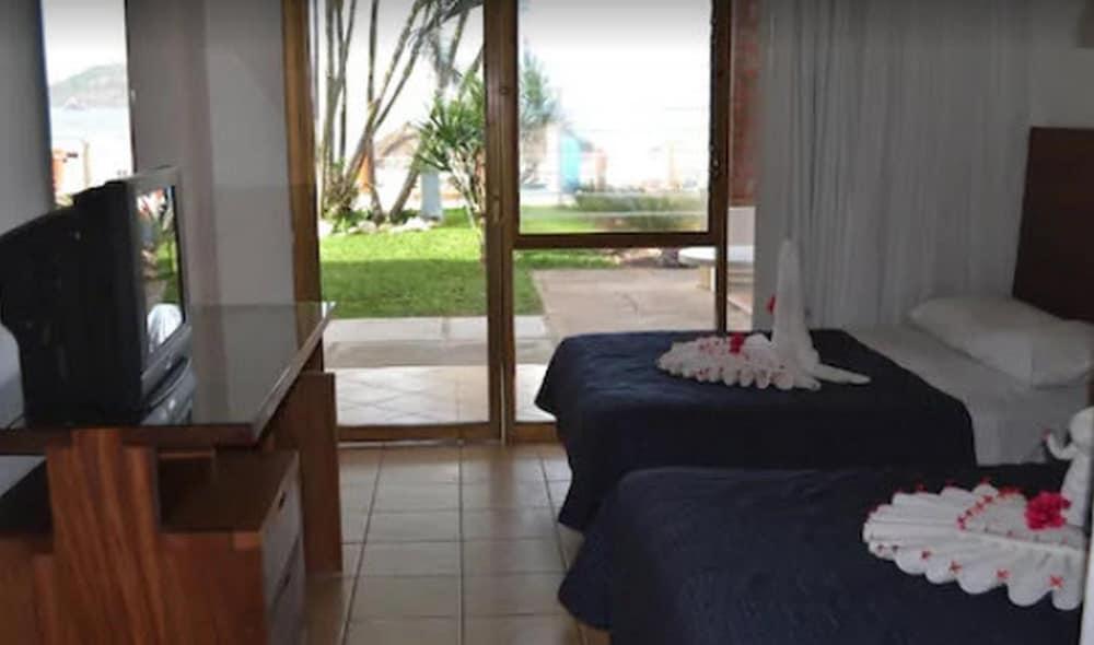 Hotel Costa Alegre &