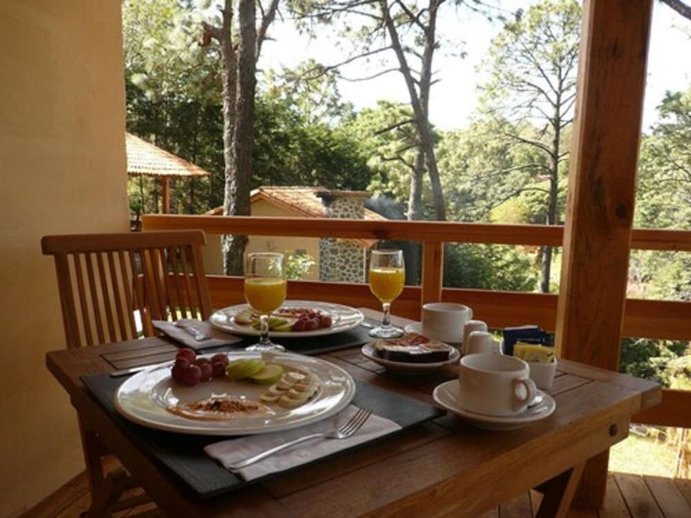 Hotel Bosque Escondido 5*