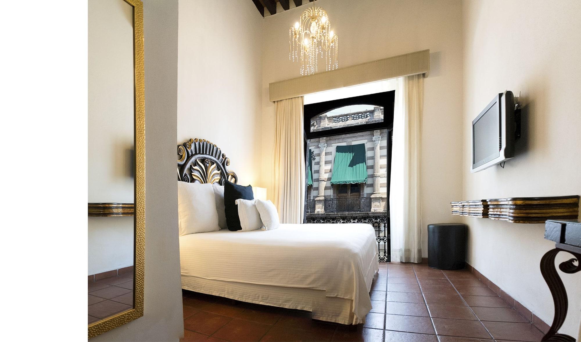 Hotel Herencia By Hosting House 4*