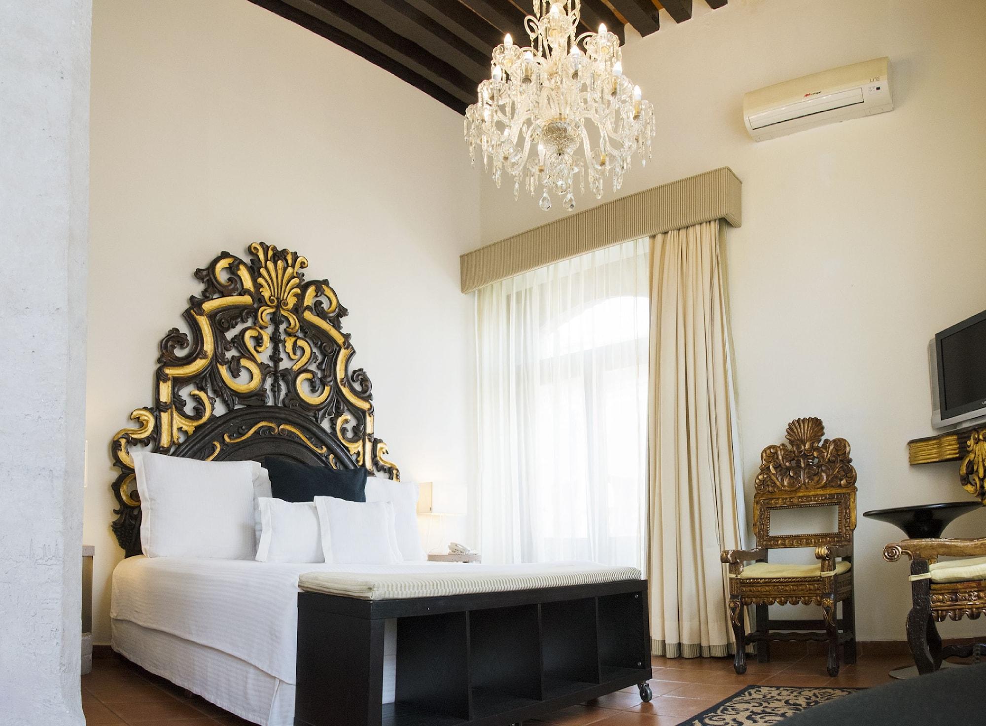 Herencia By Hosting House