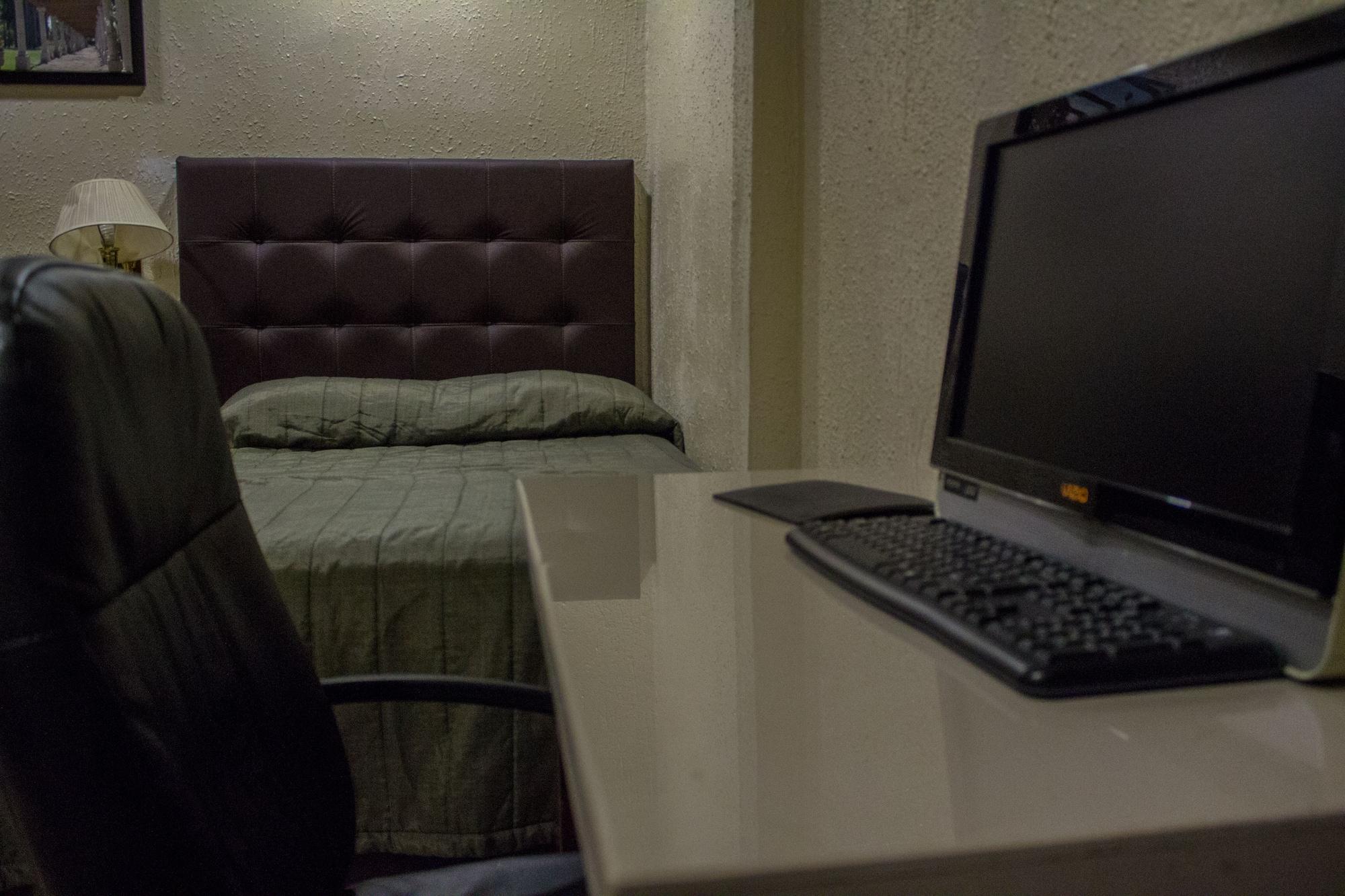 Hotel America Centro 3*