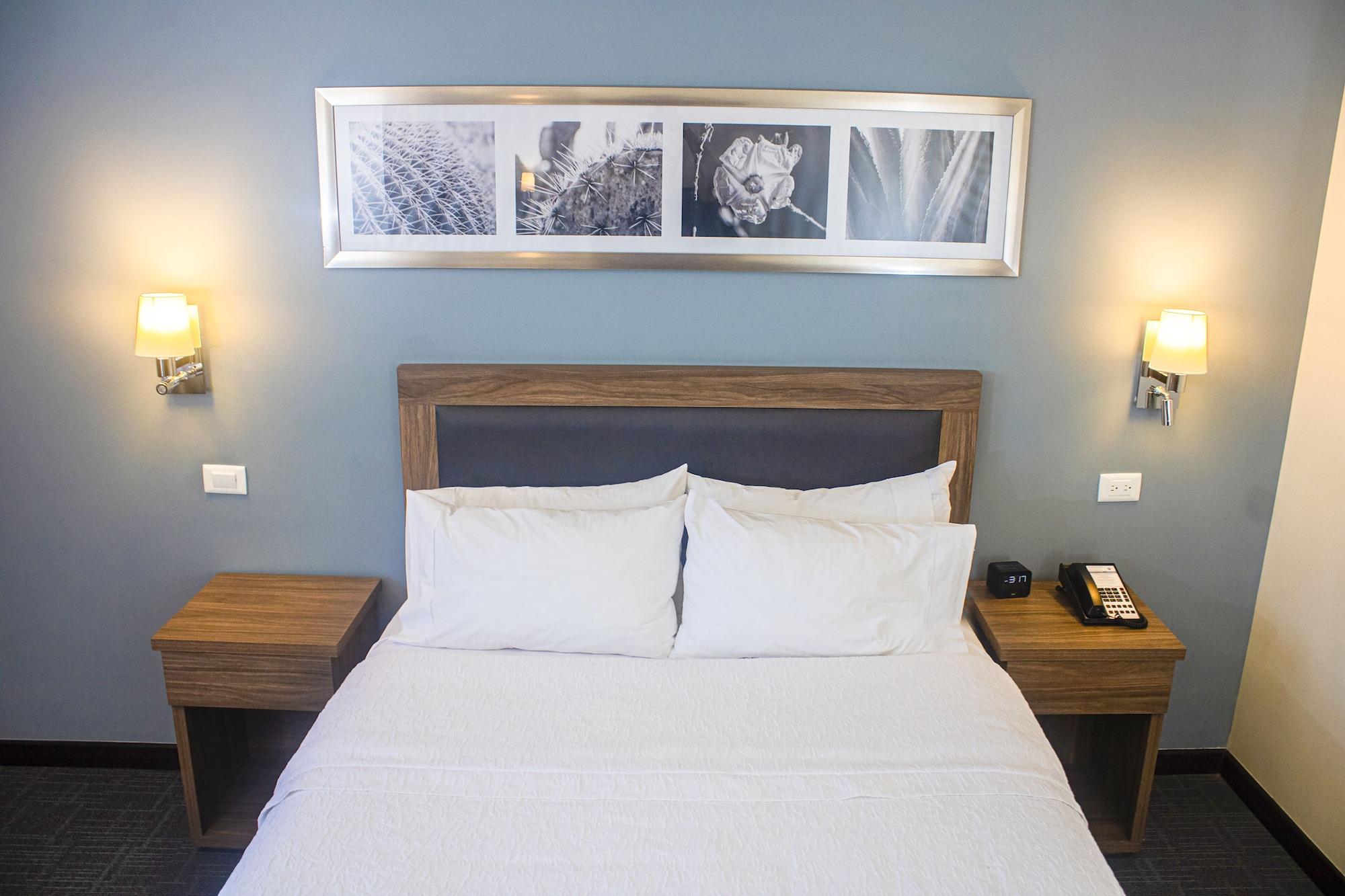Hampton & Suites By Hilton Bajio Hotel 3*