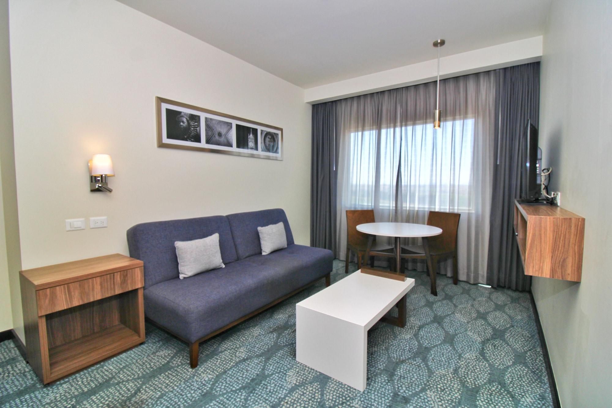 Hampton & Suites By Hilton Bajio 3*