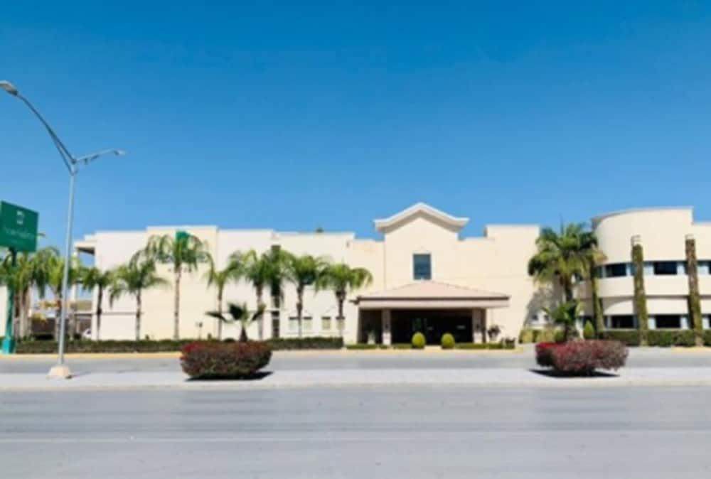 Hotel Fresno Galerias Torreon