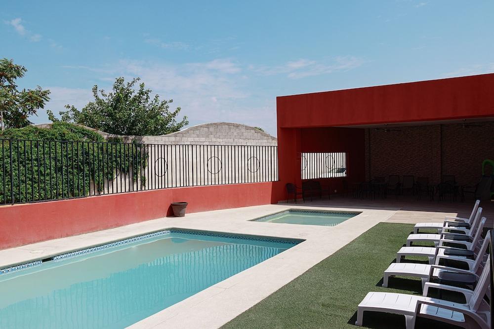 Hotel Conquistador By Us Consulate 3*