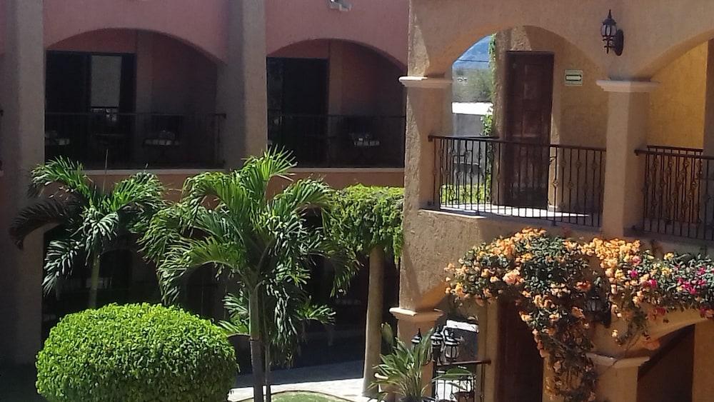 Hacienda Loreto Hotel 3*