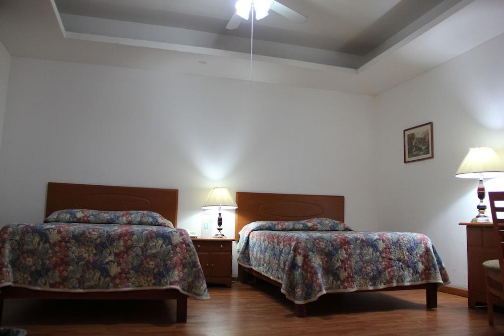 Maria Benita 4*